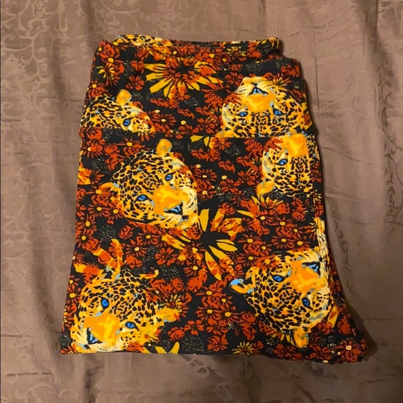 LulaRoe Cheetah Legging - Picture 1 of 3
